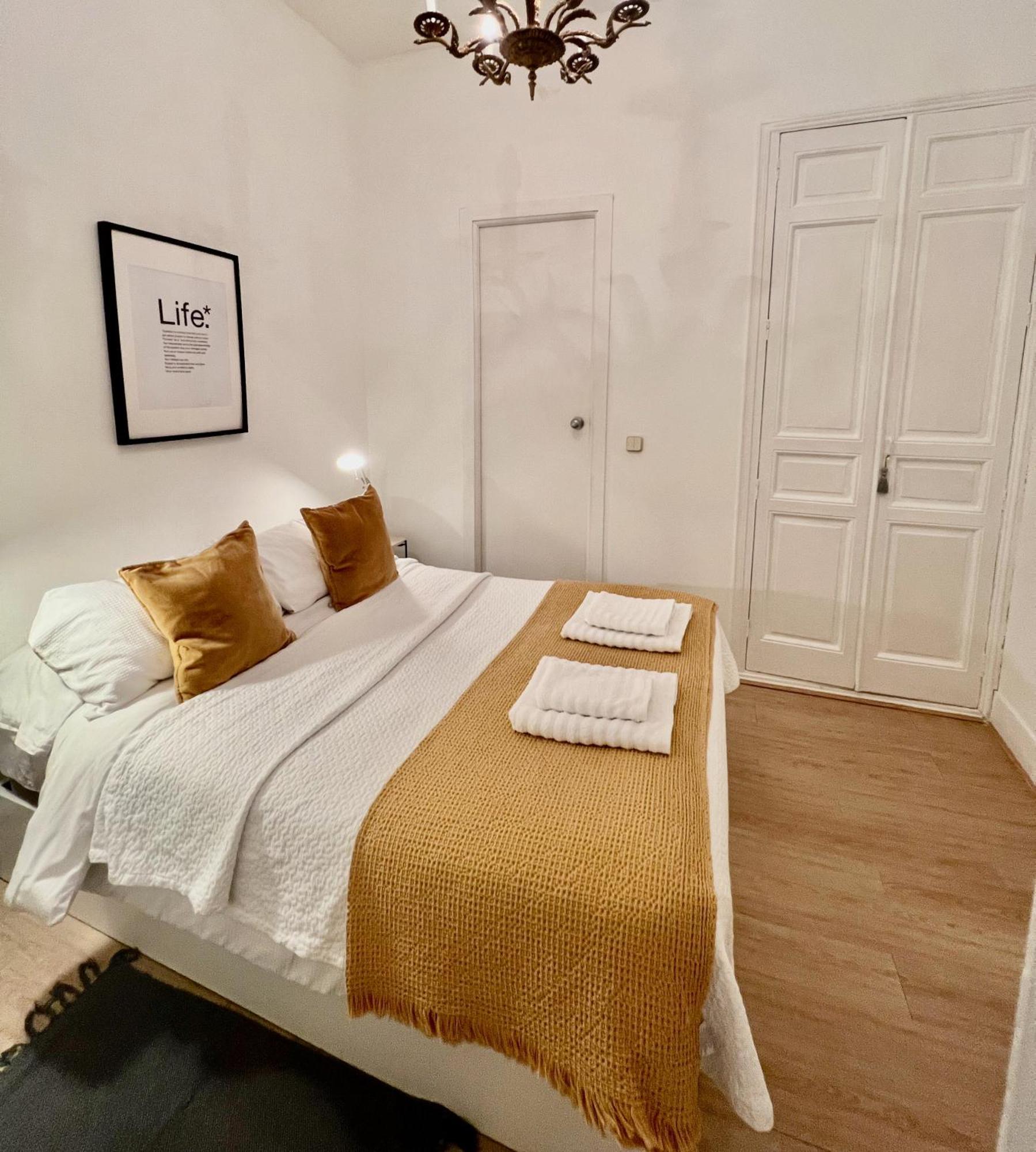 Urban Rooms Fuencarral Μαδρίτη Εξωτερικό φωτογραφία