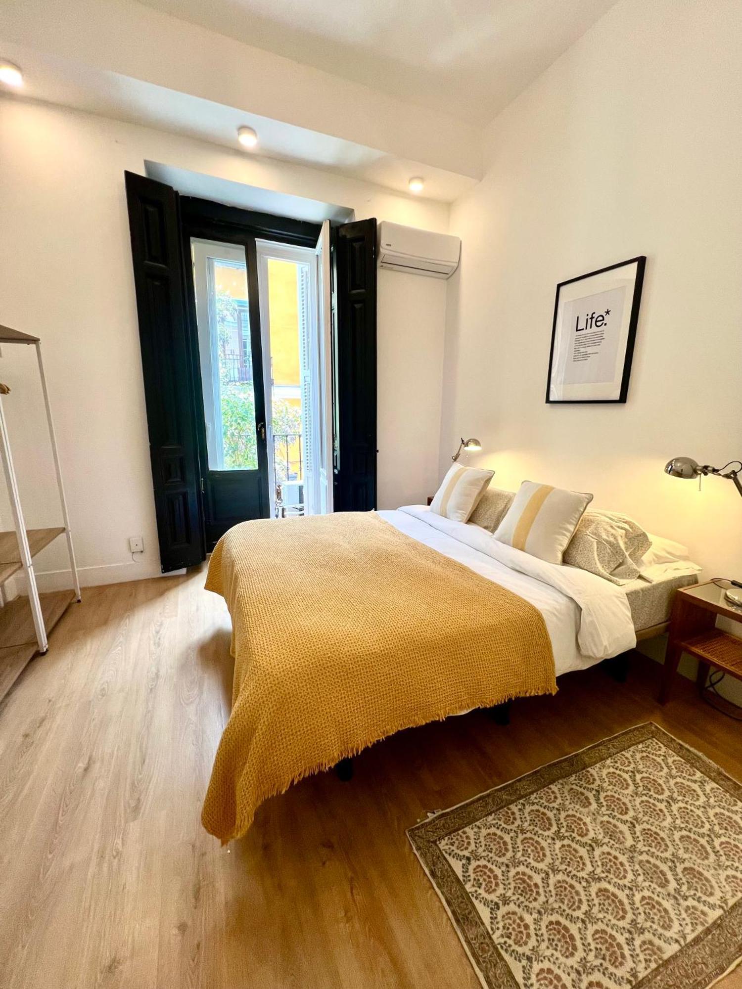 Urban Rooms Fuencarral Μαδρίτη Εξωτερικό φωτογραφία