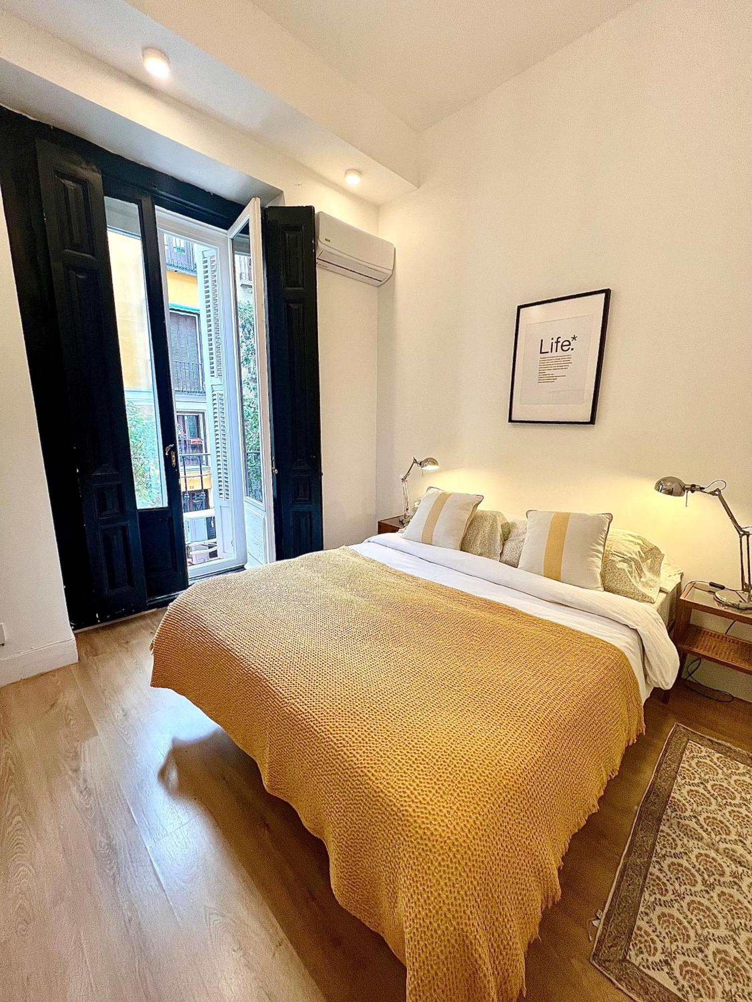 Urban Rooms Fuencarral Μαδρίτη Εξωτερικό φωτογραφία